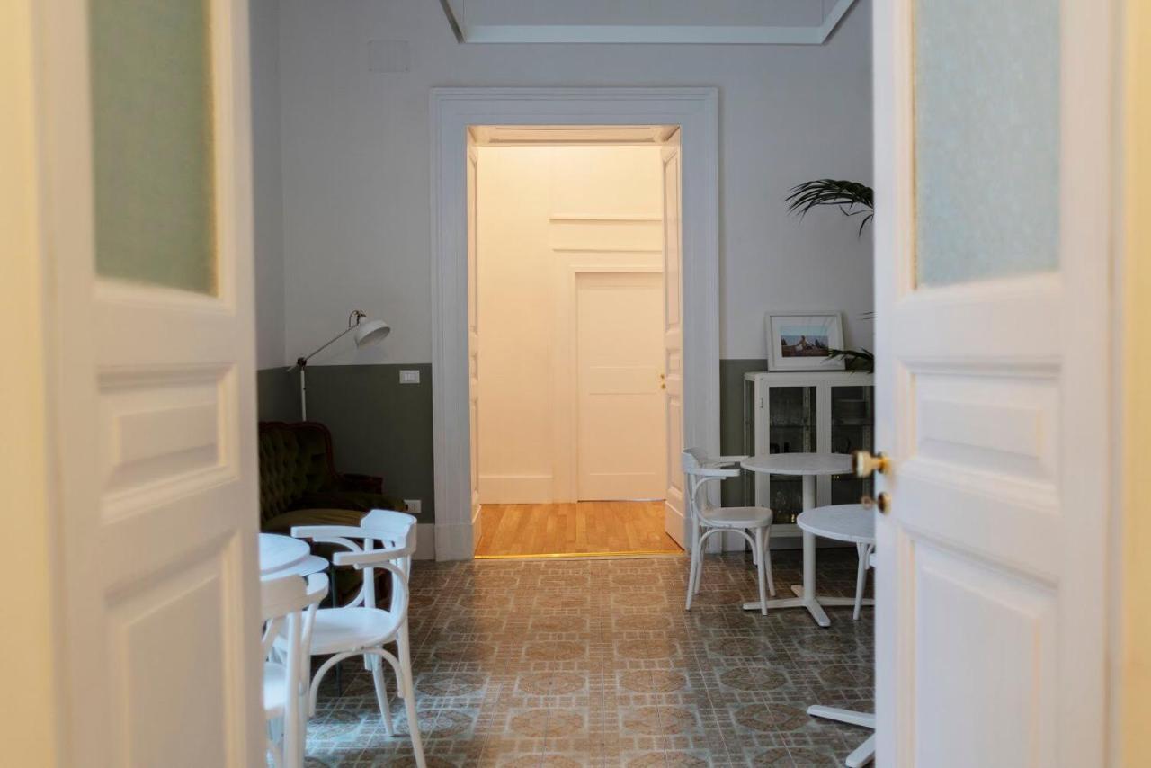 Interno21 Bed & Breakfast Napoli Exterior foto