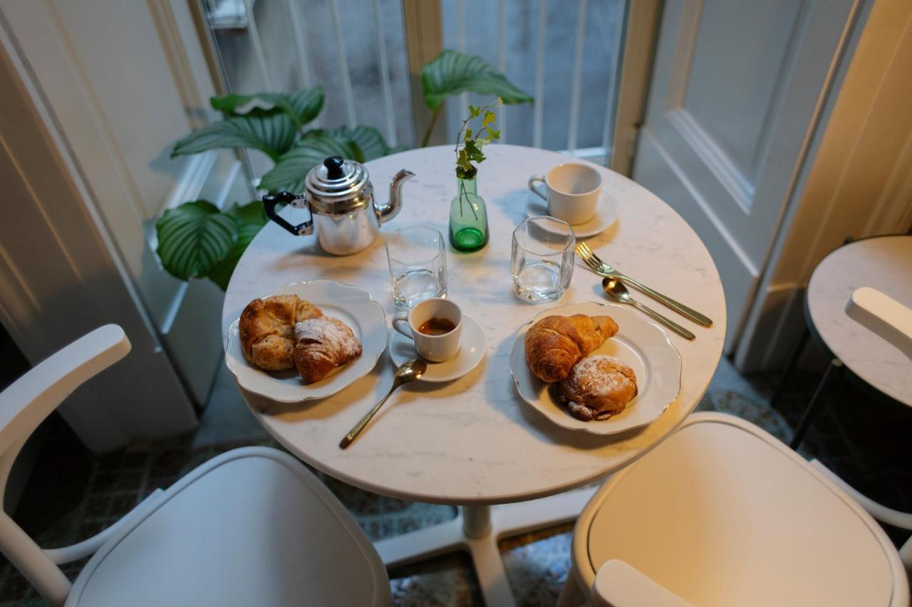 Interno21 Bed & Breakfast Napoli Exterior foto